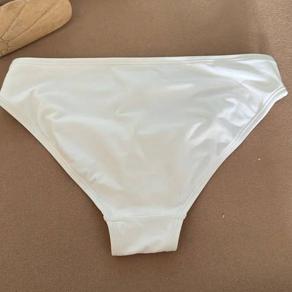 White Michael Kors bathing suit Two piece - Picture 6 of 7